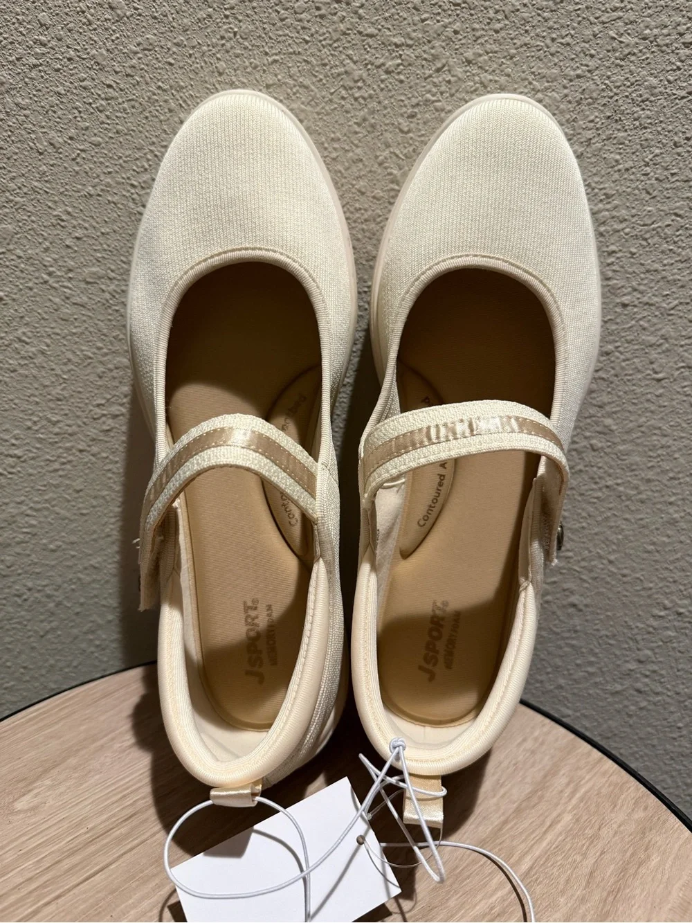 J Sport Jambu NWT Women’s Cream Melody Mary Jane Shoe Size 9